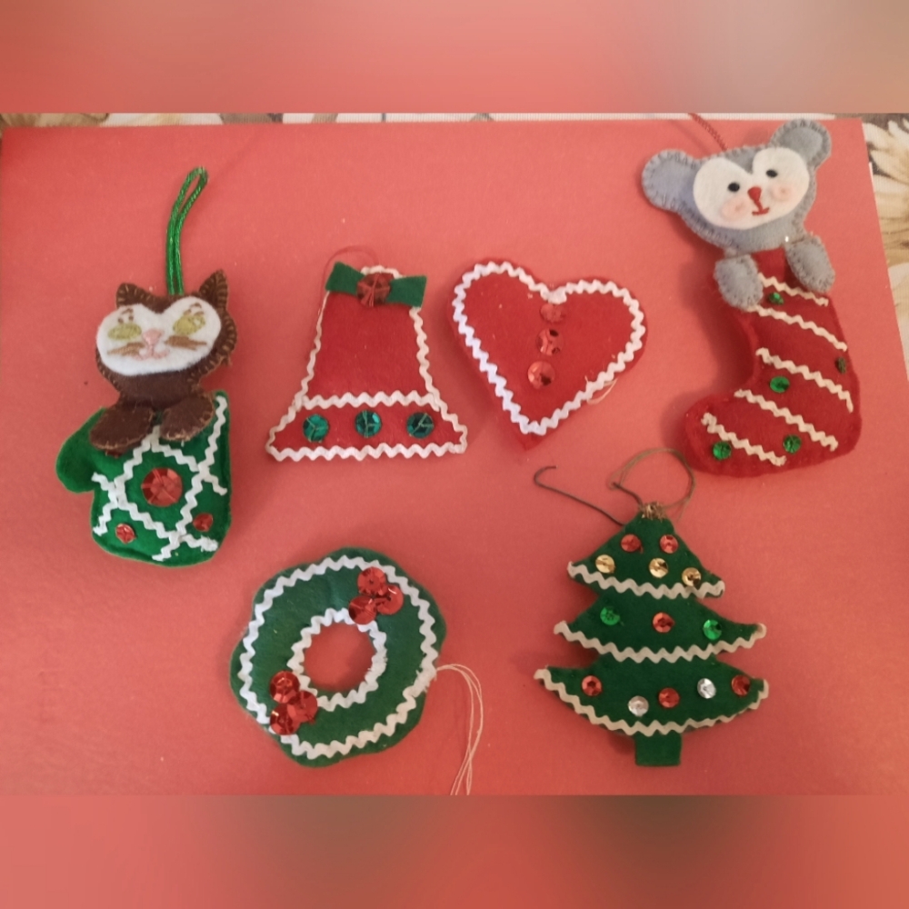 Vintage ornaments Set of 6 handmaid vintage ornaments